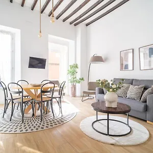 Sanders Lavender - Delightful Two-bedroom Downtown , Málaga España